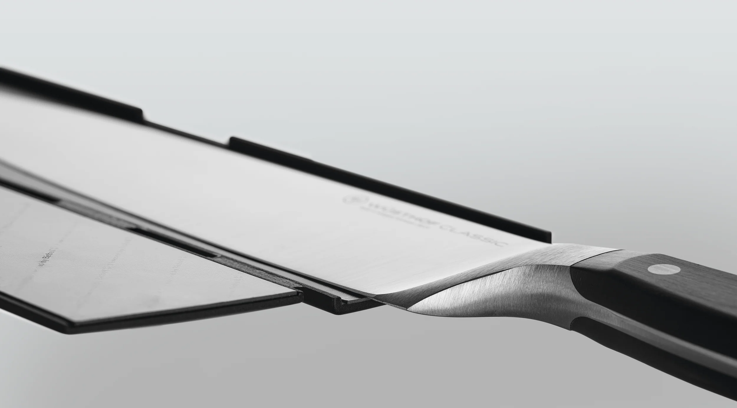 Breiter Klingenschützer mit Magnet 26 cm - Image 4