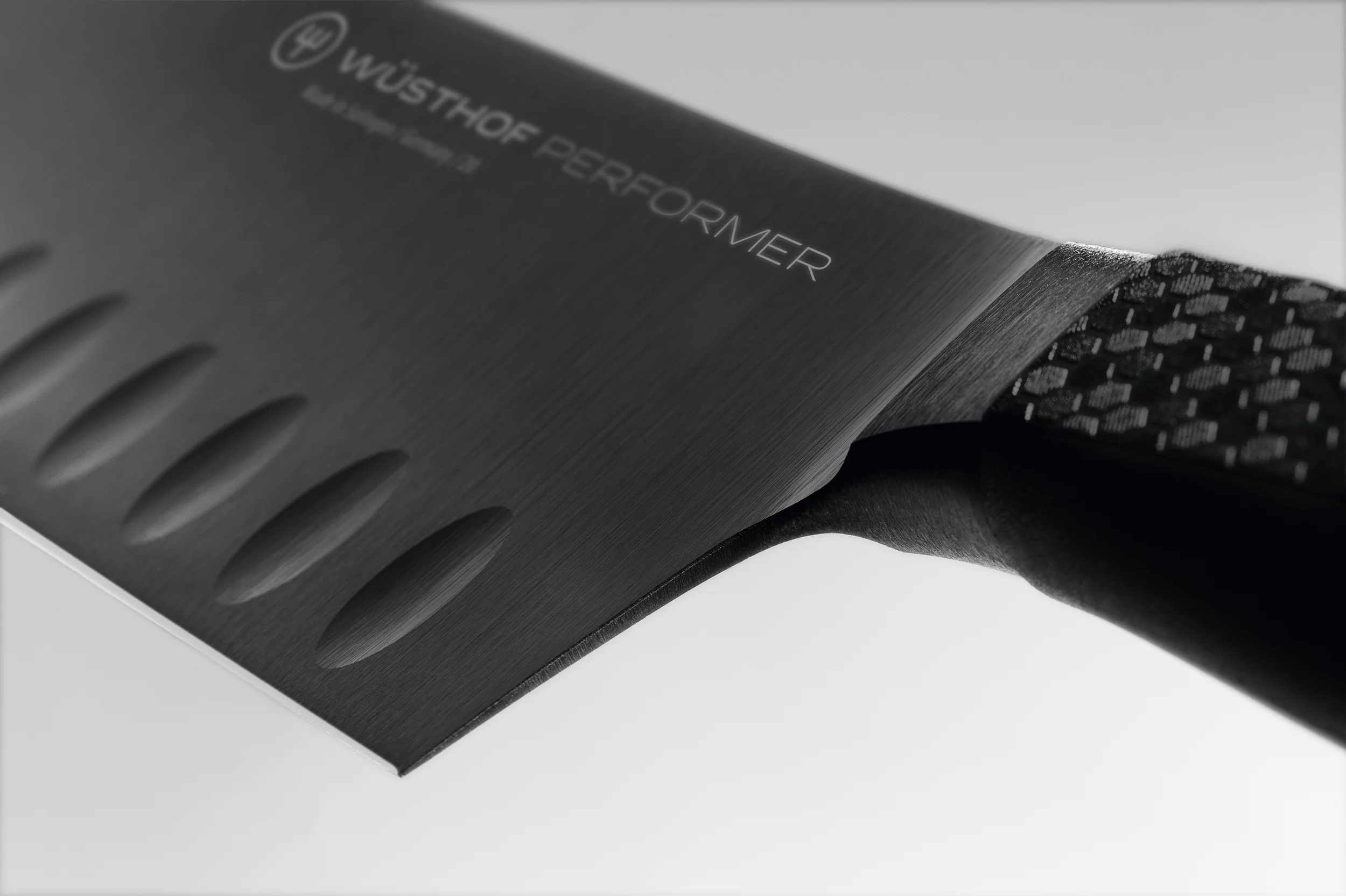 Performer Santoku 17 cm | mit Kullenschliff - Image 4